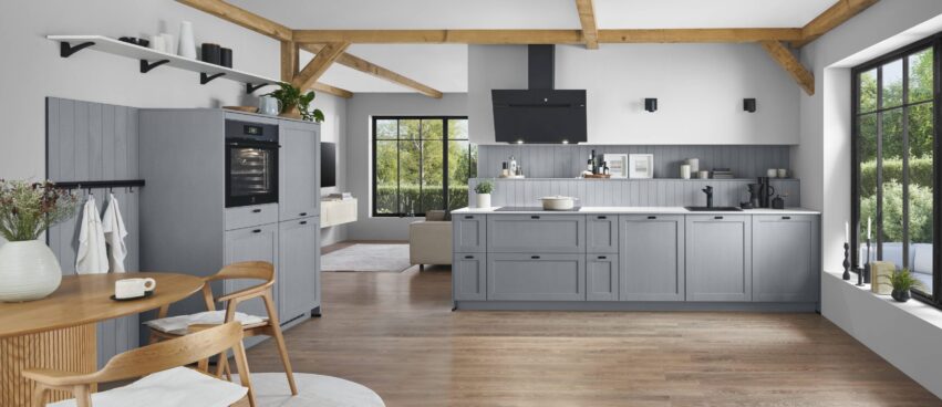 31085_25_Frame_614_M