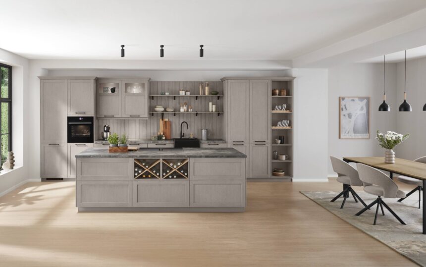 31289_25_Frame_619_M