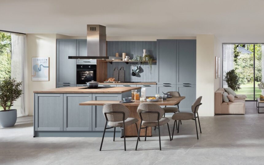 31617_25_Frame_614_M_B705365